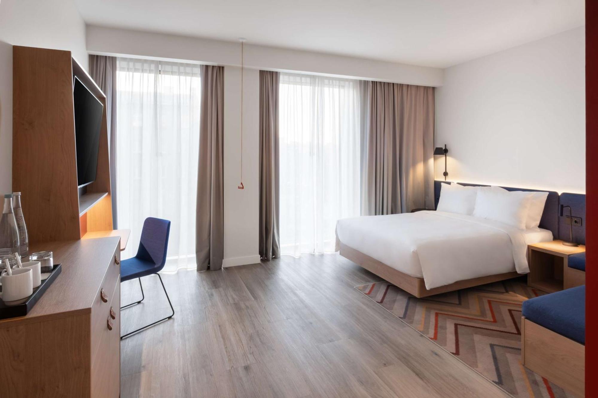 Hampton By Hilton