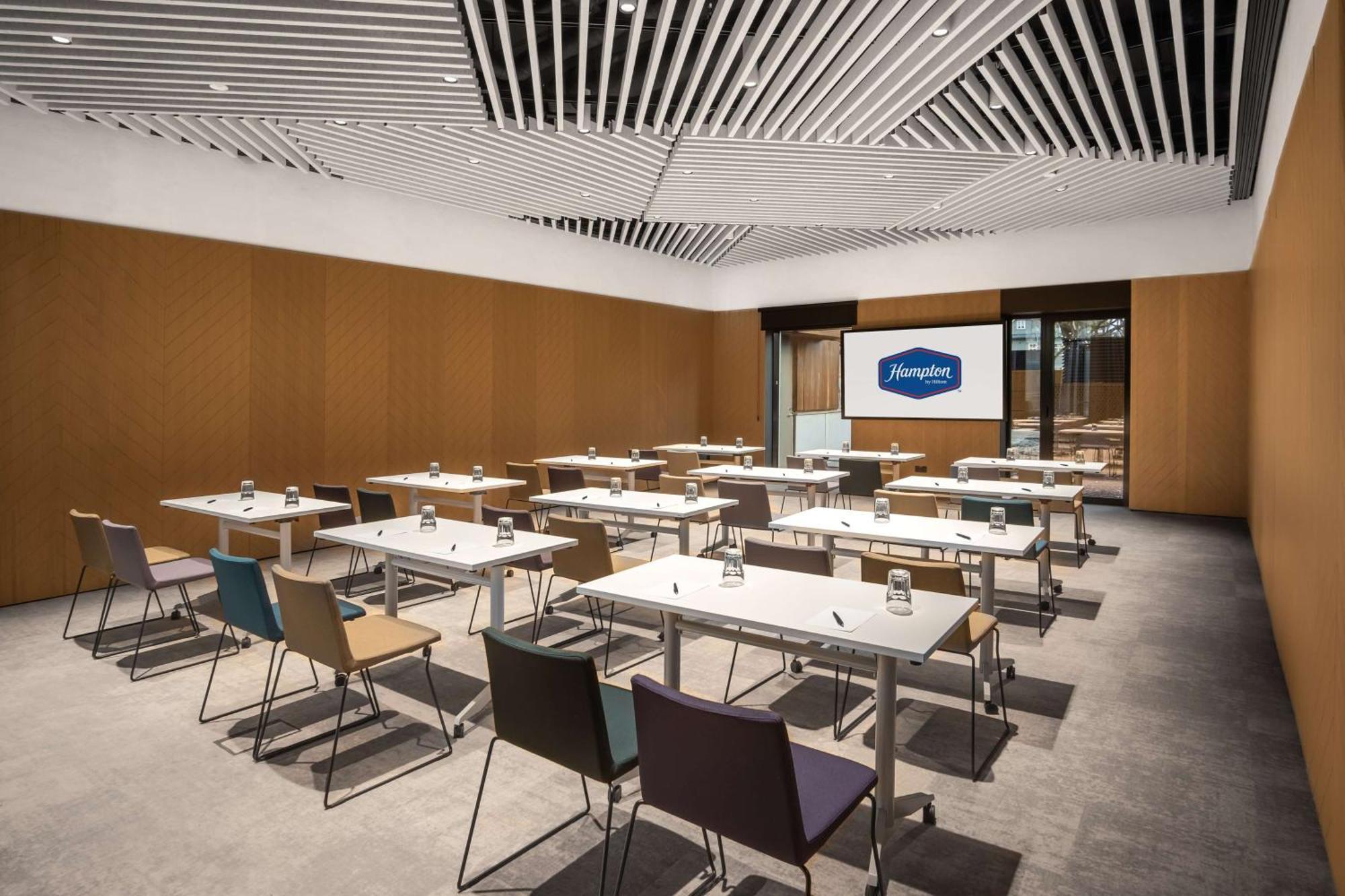 Hotel Hampton By Hilton
