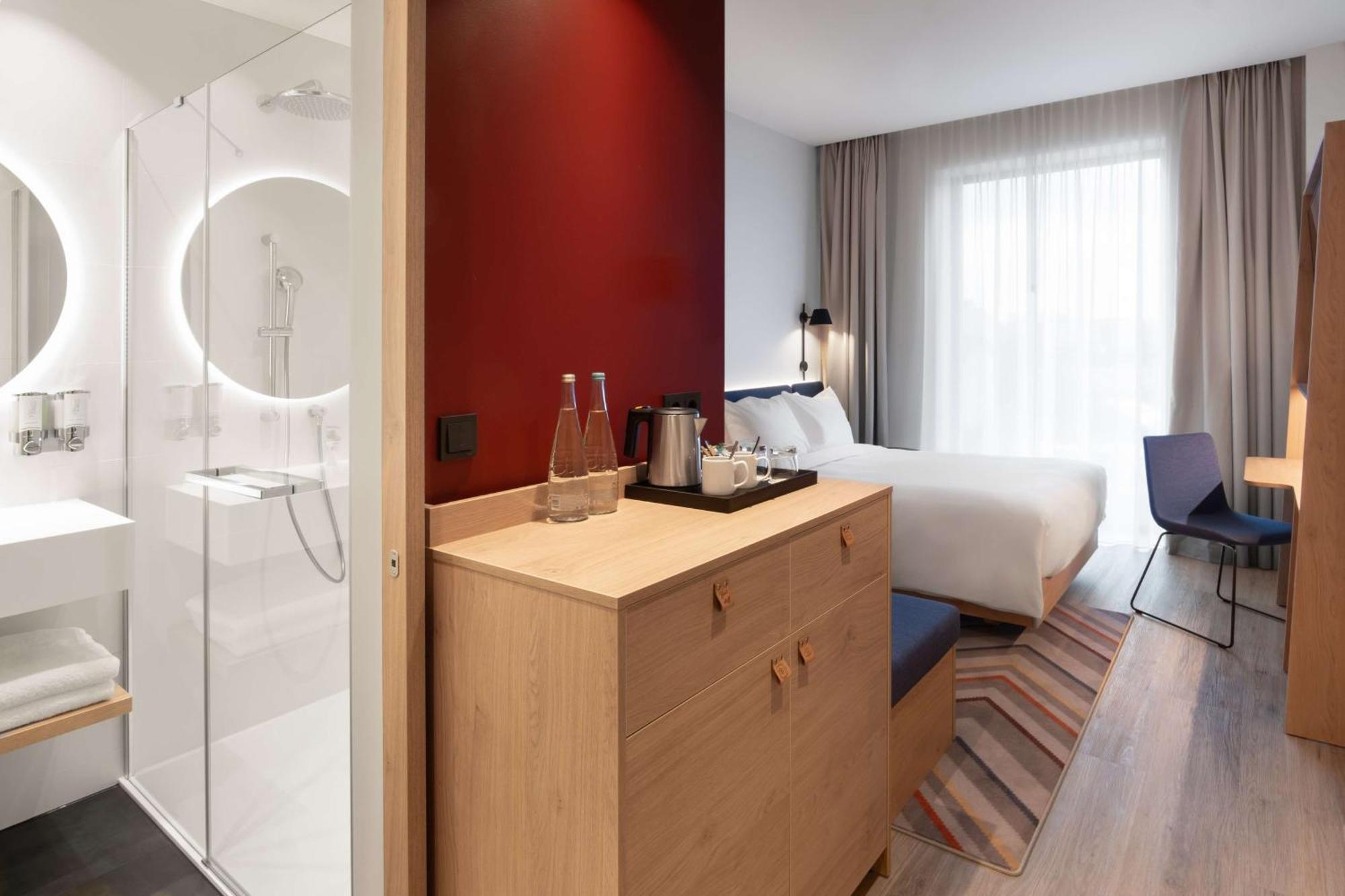 Hampton By Hilton Hotel